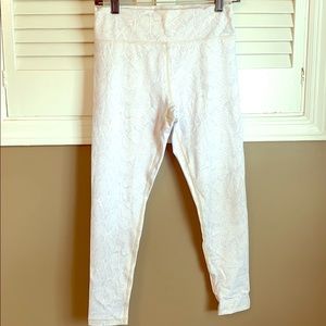 🌺2/$8🌺 Vie Active “Rockell” 7/8 Legging